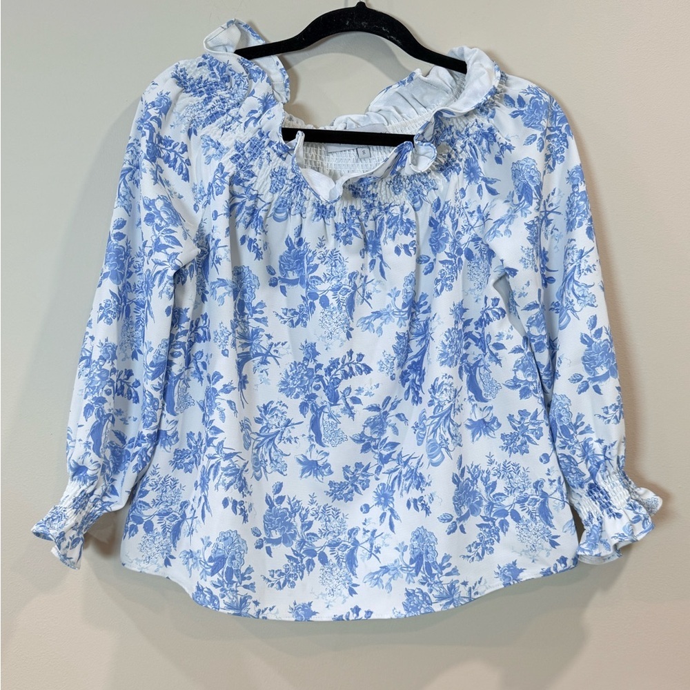 🔥TUCKERNUCK Blue Women’s Floral Peasant Blouse - Women's Top Size S EC🔥